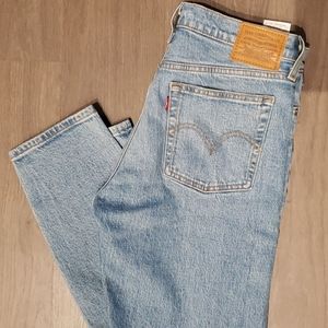 LEVIS wedgie size 28